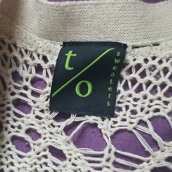 Cream coloured coverup - Picture 2 of 3